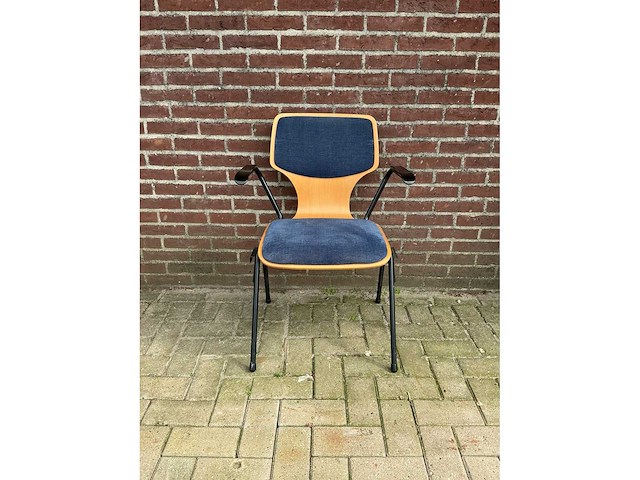 Stapelstoelen met armleuning | 23 stuks - afbeelding 2 van  9