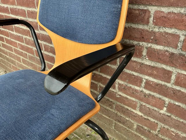 Stapelstoelen met armleuning | 23 stuks - afbeelding 6 van  9