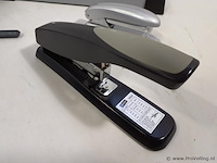 Stapler papiersnijder, nietmachines & leitz perforator - afbeelding 2 van  5