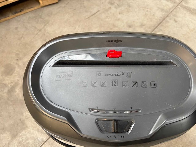 Staples papier shredder - afbeelding 2 van  3