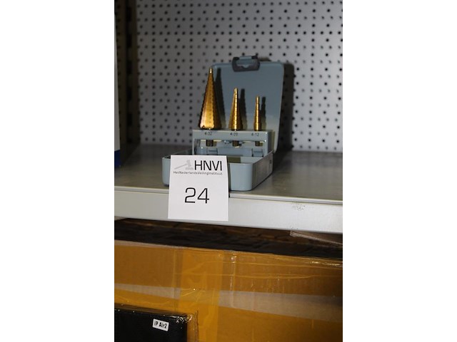 Stappenboorset amw 4-32 mm in metalen cassette. inhoud drie stuks - afbeelding 2 van  2