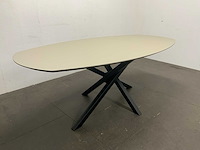 Starcrown - deens ovaal - eetkamertafel 200x100x74 cm