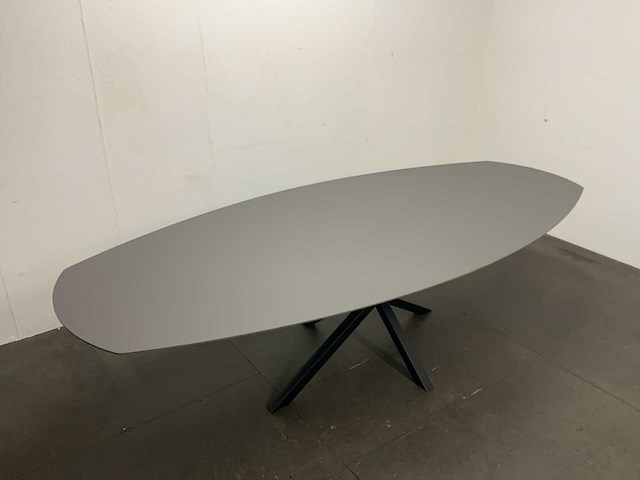 Starcrown - deens ovaal - eetkamertafel 275 cm - afbeelding 2 van  7