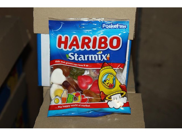 Starmix haribo in 9 overdozen met 28 zakjes a 75 g. tht 6-2026. - afbeelding 1 van  2
