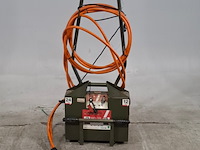 Startbooster op transportwagen, powervamp, nato 200