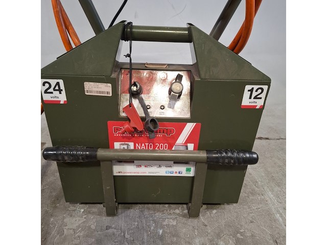 Startbooster op transportwagen, powervamp, nato 200 - afbeelding 2 van  9