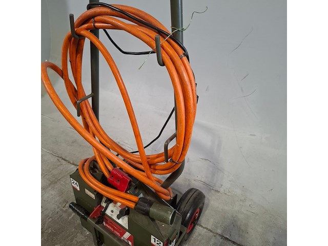 Startbooster op transportwagen, powervamp, nato 200 - afbeelding 7 van  9