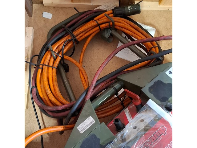 Startbooster op transportwagen, powervamp, nato 200 - afbeelding 5 van  7