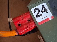 Startbooster op transportwagen, powervamp, nato 200 - afbeelding 6 van  7