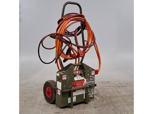Starthulp op kar, powervamp , 12/24v - afbeelding 1 van  5