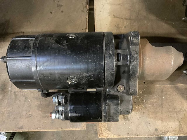 Startmotor - afbeelding 1 van  5