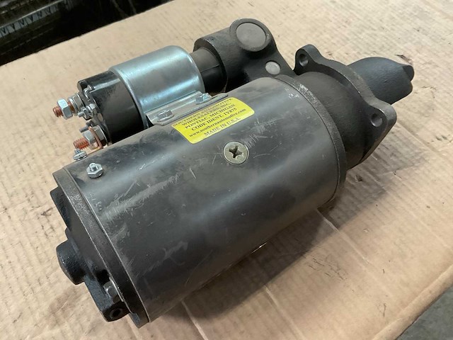 Startmotor - afbeelding 1 van  4