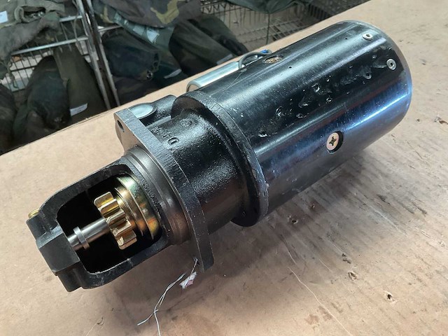 Startmotor - afbeelding 1 van  4