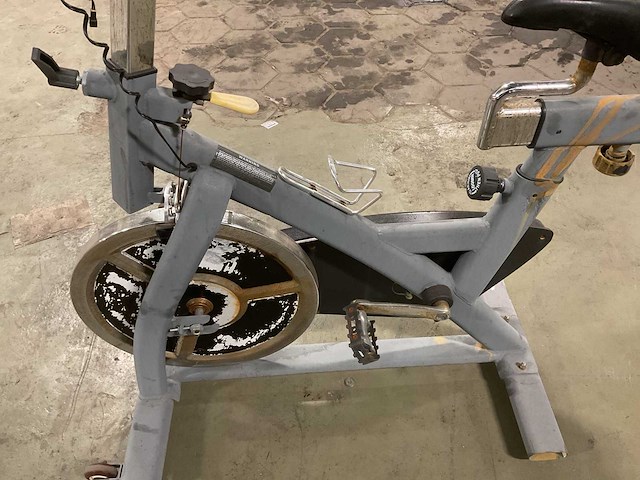 Startrac spinningbike - afbeelding 6 van  6