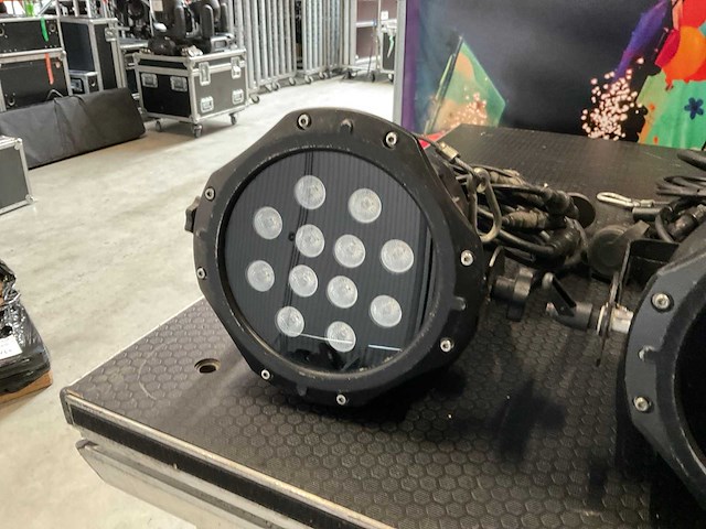 Starville outdoor stage par 12 spotlight (8x) - afbeelding 3 van  5