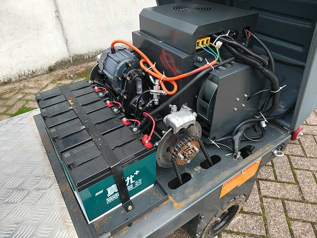 Starvox - 2025 - 1260 - zelfrijdende veegmachine - afbeelding 8 van  21