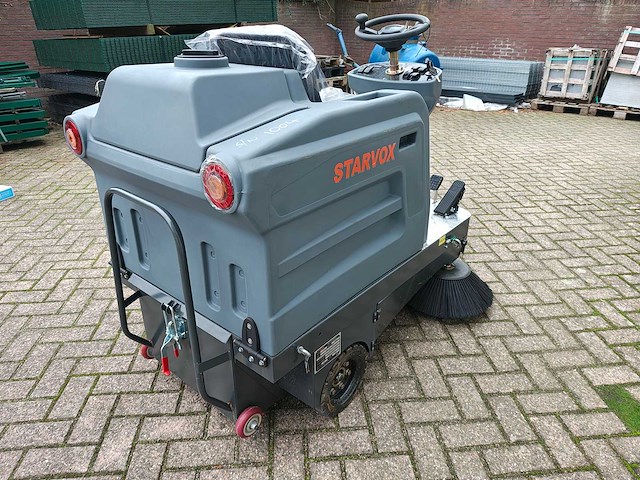 Starvox - 2025 - 1260 - zelfrijdende veegmachine - afbeelding 17 van  21