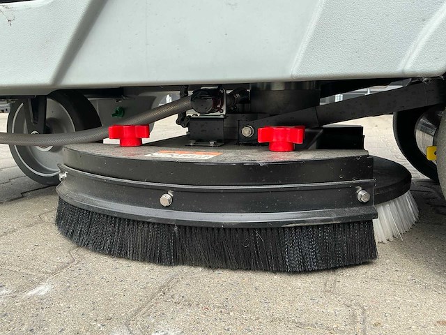 Starvox zelfrijdende schrobmachine / vloerreiniger - afbeelding 5 van  20