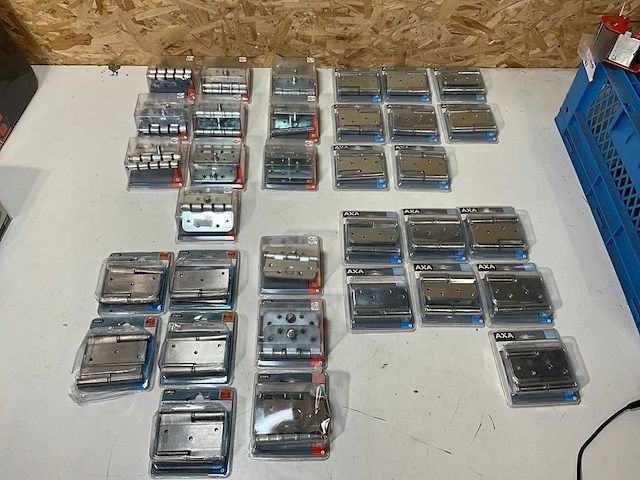 Starx & axa partij diverse scharnieren (66x) - afbeelding 1 van  20