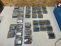 Starx & axa partij diverse scharnieren (66x) - afbeelding 1 van  20