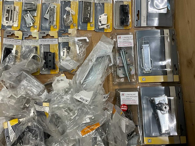 Starx partij divers beslag (125x) - afbeelding 5 van  16