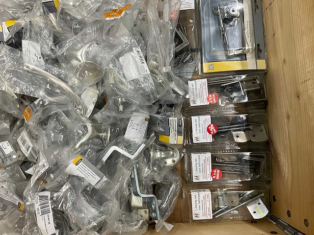 Starx partij divers beslag (125x) - afbeelding 6 van  16