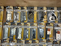 Starx partij divers beslag (125x) - afbeelding 13 van  16