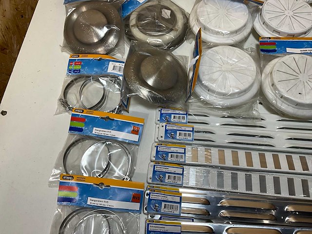 Starx partij diverse roosters en toebehoren (52x) - afbeelding 2 van  13