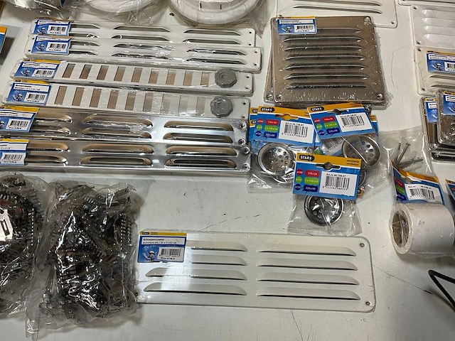 Starx partij diverse roosters en toebehoren (52x) - afbeelding 4 van  13