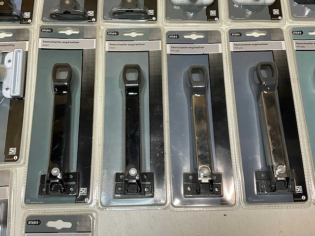 Starx raamsluitingen en raamuitzetters (19x) - afbeelding 9 van  10