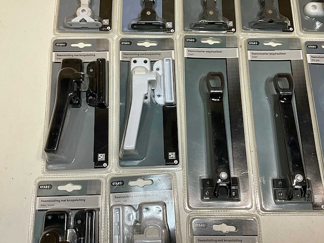 Starx raamsluitingen en raamuitzetters (19x) - afbeelding 10 van  10