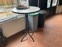 Statafel en divers - afbeelding 1 van  4