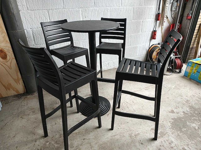 Statafel met 4 hoge stoelen - afbeelding 1 van  5