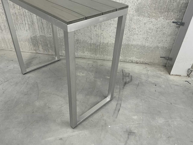 Statafel met aluminium onderstel - afbeelding 3 van  3