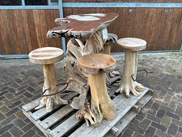 Statafel met krukken - afbeelding 3 van  3