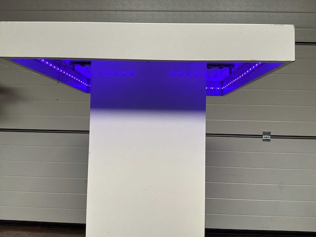 Statafel met led verlichting (10x) - afbeelding 4 van  4