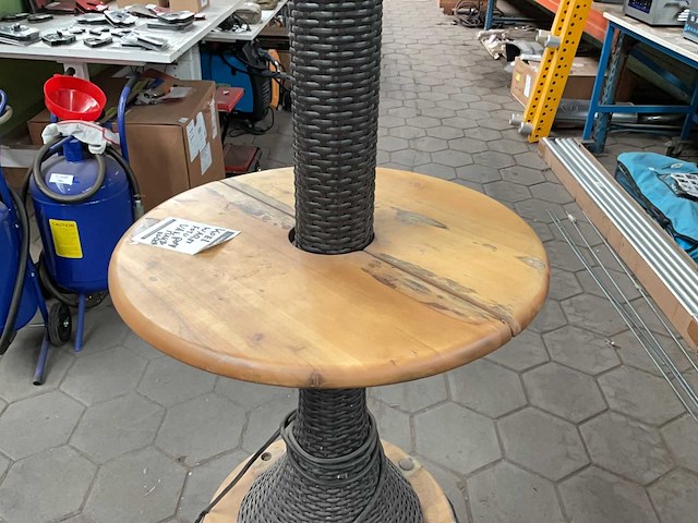 Statafel met meerdere functies - afbeelding 8 van  8