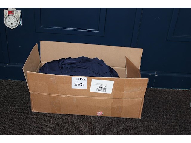 Statafel rokken blauw. 3 stuks. - afbeelding 1 van  2