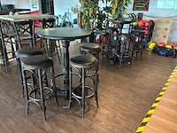 Statafels met barkruk (2x)