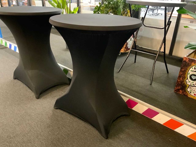 Statafels met planten (7x) - afbeelding 11 van  16