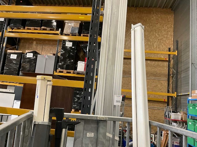 Statieven en projectieschermen - afbeelding 5 van  5