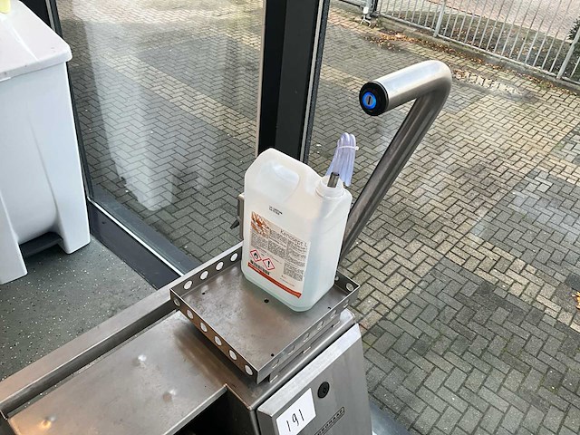 Station bosgraaf hygene - afbeelding 4 van  6