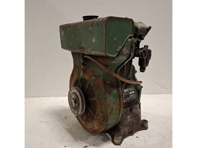 Stationaire motor 2 cilinder, bernard, w10 - afbeelding 3 van  17