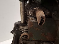 Stationaire motor 2 cilinder, bernard, w10 - afbeelding 8 van  17