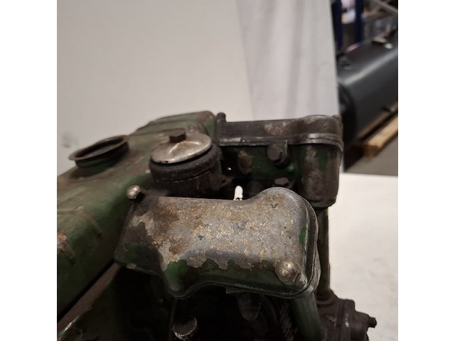 Stationaire motor 2 cilinder, bernard, w10 - afbeelding 12 van  17