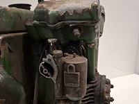 Stationaire motor 2 cilinder, bernard, w10 - afbeelding 17 van  17