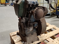 Stationaire motor 2 clinder, bernard, f 110 - afbeelding 1 van  8