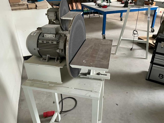 Stationaire schuurmachine - afbeelding 2 van  3