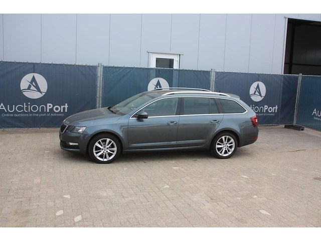 Stationwagen skoda octavia benzine 150pk 2018 (marge) - afbeelding 1 van  1