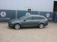 Stationwagen skoda octavia benzine 150pk 2018 (marge) - afbeelding 1 van  1